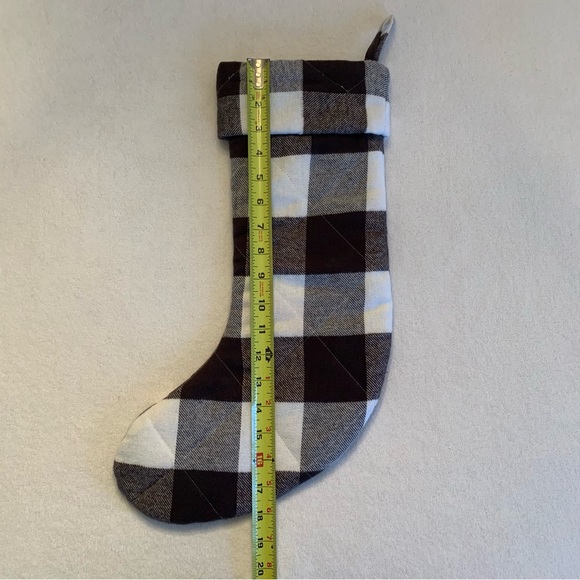 Charcoal grey and cream plaid stocking - Picture 4 of 6
